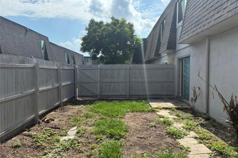 Condo in Orlando, Florida, 3 bedrooms  № 2209913 - photo 27