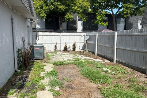 Condo in Orlando, Florida, 3 bedrooms  № 2209913 - photo 25