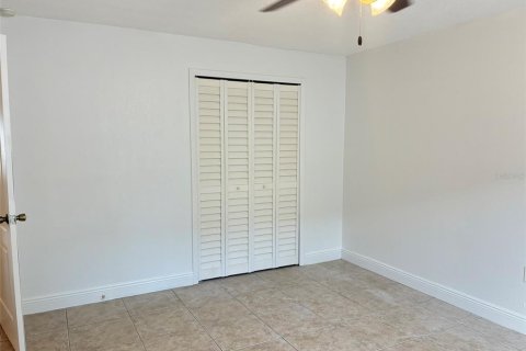 Condo in Orlando, Florida, 3 bedrooms  № 2209913 - photo 18