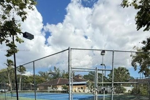 Copropriété à louer à Pembroke Pines, Floride: 2 chambres, 94.39 m2 № 1931827 - photo 29