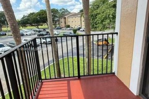 Copropriété à louer à Pembroke Pines, Floride: 2 chambres, 94.39 m2 № 1931827 - photo 22