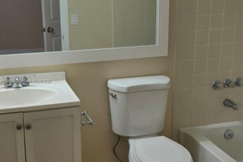 Copropriété à louer à Pembroke Pines, Floride: 2 chambres, 94.39 m2 № 1931827 - photo 20