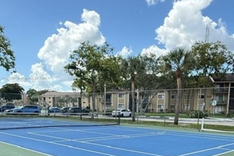 Copropriété à louer à Pembroke Pines, Floride: 2 chambres, 94.39 m2 № 1931827 - photo 27