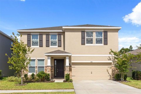House in Land O' Lakes, Florida 4 bedrooms, 307.79 sq.m. № 2230714