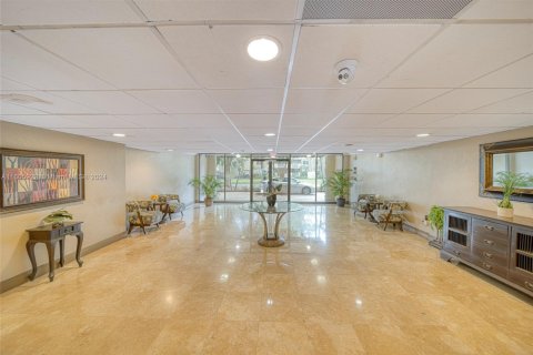 Copropriété à vendre à North Miami, Floride: 1 chambre, 62.52 m2 № 1868055 - photo 15