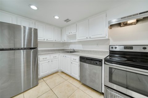 Copropriété à vendre à North Miami, Floride: 1 chambre, 62.52 m2 № 1868055 - photo 2