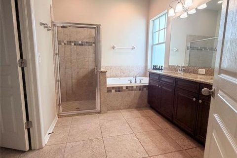 Villa ou maison à louer à Fish Hawk, Floride: 4 chambres, 274.25 m2 № 2401174 - photo 10