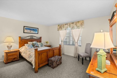Condo in Port St. Lucie, Florida, 2 bedrooms № 2172391 - photo 24