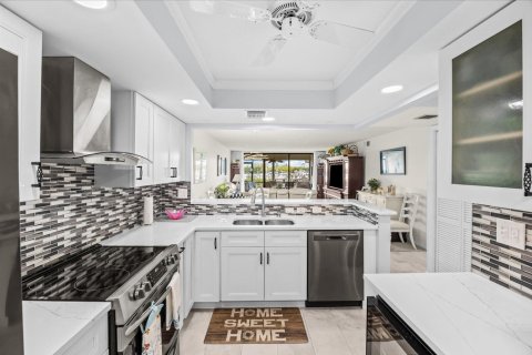 Condo in Port St. Lucie, Florida, 2 bedrooms № 2172391 - photo 10