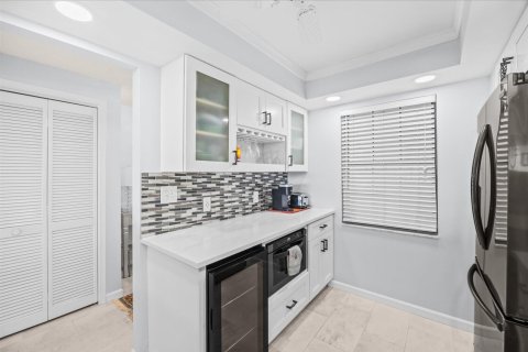 Condo in Port St. Lucie, Florida, 2 bedrooms № 2172391 - photo 11