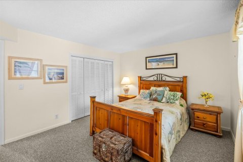 Condo in Port St. Lucie, Florida, 2 bedrooms № 2172391 - photo 25