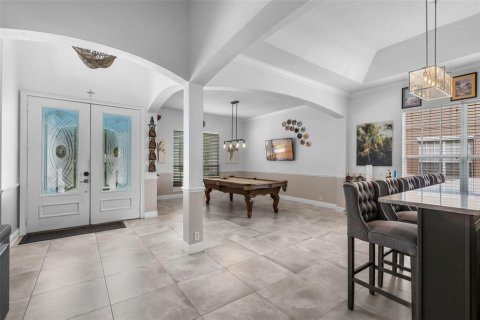 House in Windermere, Florida 5 bedrooms, 311.97 sq.m. № 2112533 - photo 3