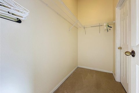 Casa en venta en Kissimmee, Florida, 5 dormitorios, 182.09 m2 № 1736296 - foto 25