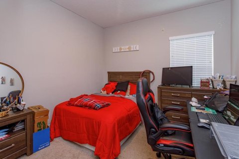 House in Winter Garden, Florida 4 bedrooms, 137.96 sq.m. № 2120301 - photo 18
