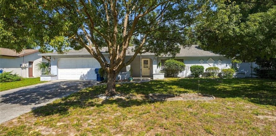 Villa ou maison à Spring Hill, Floride 3 chambres, 138.05 m2 № 2429283