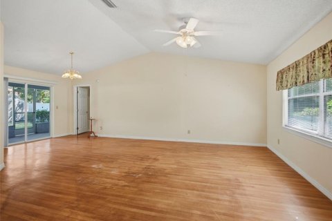 Villa ou maison à vendre à Spring Hill, Floride: 3 chambres, 138.05 m2 № 2429283 - photo 5