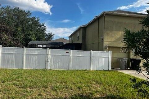 Casa en venta en Apopka, Florida, 5 dormitorios, 271.74 m2 № 2238099 - foto 4