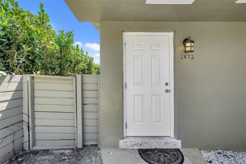Immobilier commercial à vendre à North Miami Beach, Floride: 165.18 m2 № 1696356 - photo 5