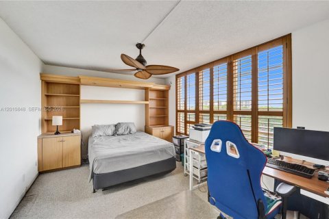 Condominio en venta en Pompano Beach, Florida, 2 dormitorios, 98.85 m2 № 2076636 - foto 28