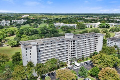 Condominio en Pompano Beach, Florida, 2 dormitorios  № 2076636