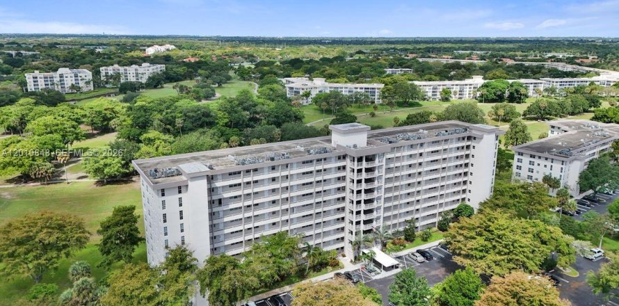 Condominio en Pompano Beach, Florida, 2 dormitorios  № 2076636