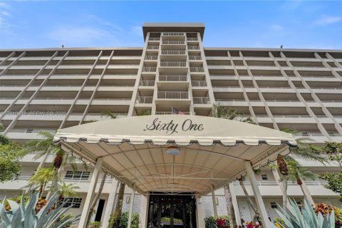 Condominio en venta en Pompano Beach, Florida, 2 dormitorios, 98.85 m2 № 2076636 - foto 4