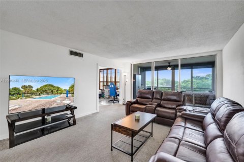 Condominio en venta en Pompano Beach, Florida, 2 dormitorios, 98.85 m2 № 2076636 - foto 22