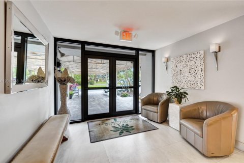 Condominio en venta en Pompano Beach, Florida, 2 dormitorios, 98.85 m2 № 2076636 - foto 5