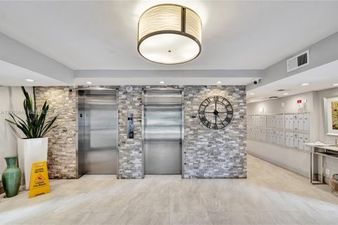 Condominio en venta en Pompano Beach, Florida, 2 dormitorios, 98.85 m2 № 2076636 - foto 6