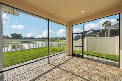 Villa ou maison à vendre à Land O' Lakes, Floride: 3 chambres, 191.01 m2 № 2358631 - photo 24