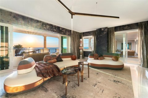 Condominio en venta en Miami Beach, Florida, 5 dormitorios, 633.59 m2 № 1862693 - foto 13