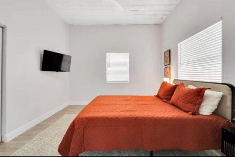 Villa ou maison à vendre à Tampa, Floride: 3 chambres, 128.21 m2 № 2214860 - photo 19