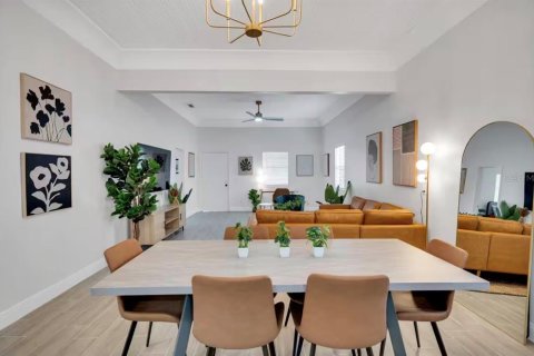 Villa ou maison à vendre à Tampa, Floride: 3 chambres, 128.21 m2 № 2214860 - photo 8