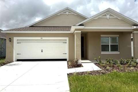 House in Lake Wales, Florida 4 bedrooms, 169.83 sq.m. № 2389204 - photo 1