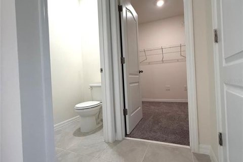 House in Lake Wales, Florida 4 bedrooms, 169.83 sq.m. № 2389204 - photo 8