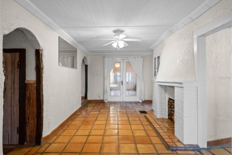House in Mount Dora, Florida 6 bedrooms, 696.4 sq.m. № 1437582 - photo 18