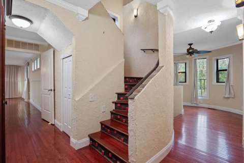 House in Mount Dora, Florida 6 bedrooms, 696.4 sq.m. № 1437582 - photo 17