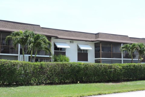 Condo in Palm Beach Gardens, Florida, 2 bedrooms  № 2246470 - photo 2