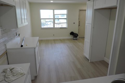 Condo in Palm Beach Gardens, Florida, 2 bedrooms  № 2246470 - photo 4