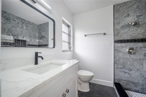Villa ou maison à vendre à Tampa, Floride: 3 chambres, 115.38 m2 № 1905571 - photo 7