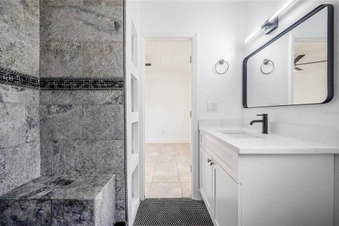 Villa ou maison à vendre à Tampa, Floride: 3 chambres, 115.38 m2 № 1905571 - photo 16