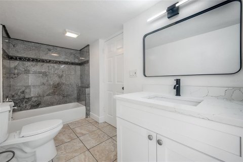 Villa ou maison à vendre à Tampa, Floride: 3 chambres, 115.38 m2 № 1905571 - photo 9