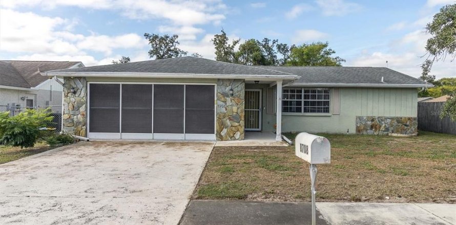 Casa en Port Richey, Florida 2 dormitorios, 126.72 m2 № 2388296