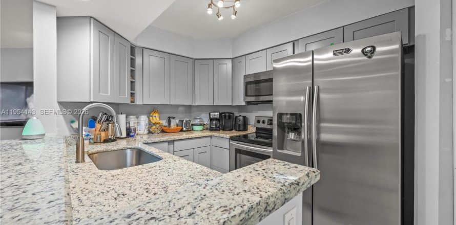 Condo in Plantation, Florida, 2 bedrooms  № 2261011