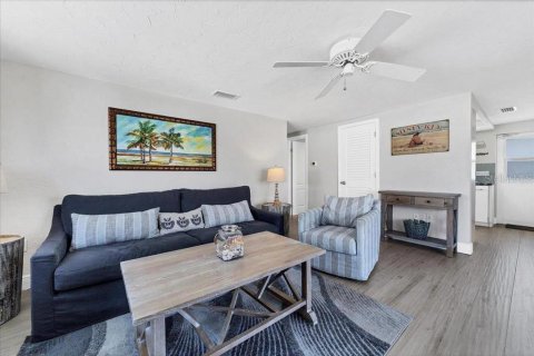 Villa ou maison à louer à Sarasota, Floride: 2 chambres, 77.67 m2 № 2125751 - photo 2