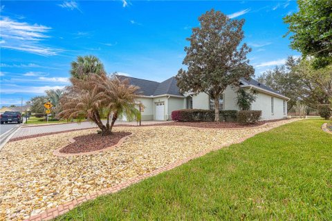 House in Ocala, Florida 3 bedrooms, 198.72 sq.m. № 1563277 - photo 23