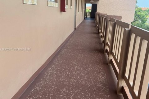 Купить кондоминиум в Санрайз, Флорида 1 спальня, 69.68м2, № 2264766 - фото 14