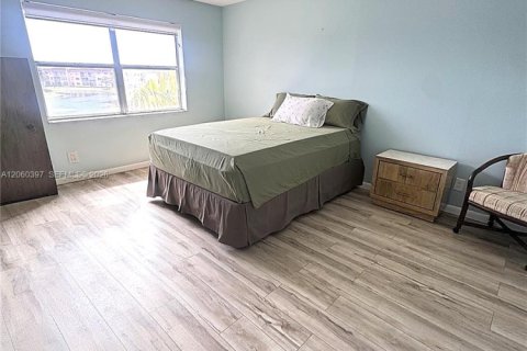 Купить кондоминиум в Санрайз, Флорида 1 спальня, 69.68м2, № 2264766 - фото 12