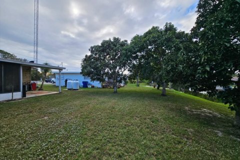 House in Lake Placid, Florida 2 bedrooms, 112.5 sq.m. № 1179634 - photo 1