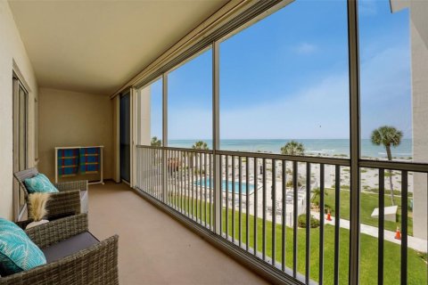 Condo in Venice, Florida, 2 bedrooms № 2100528 - photo 4
